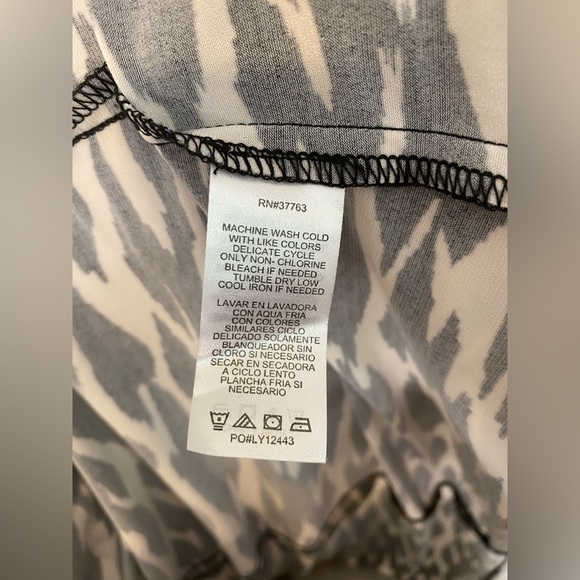 Laundry By Design Jersey Wrap Dress - Picture 4 of 4